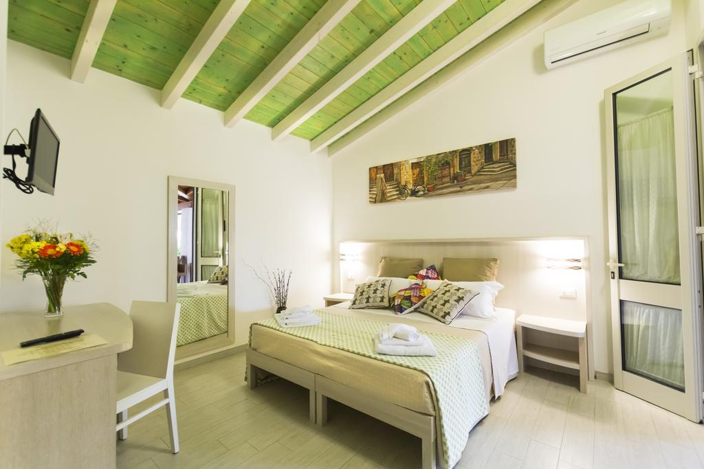 Agriturismo Il Megalite Giurdignano Exterior foto